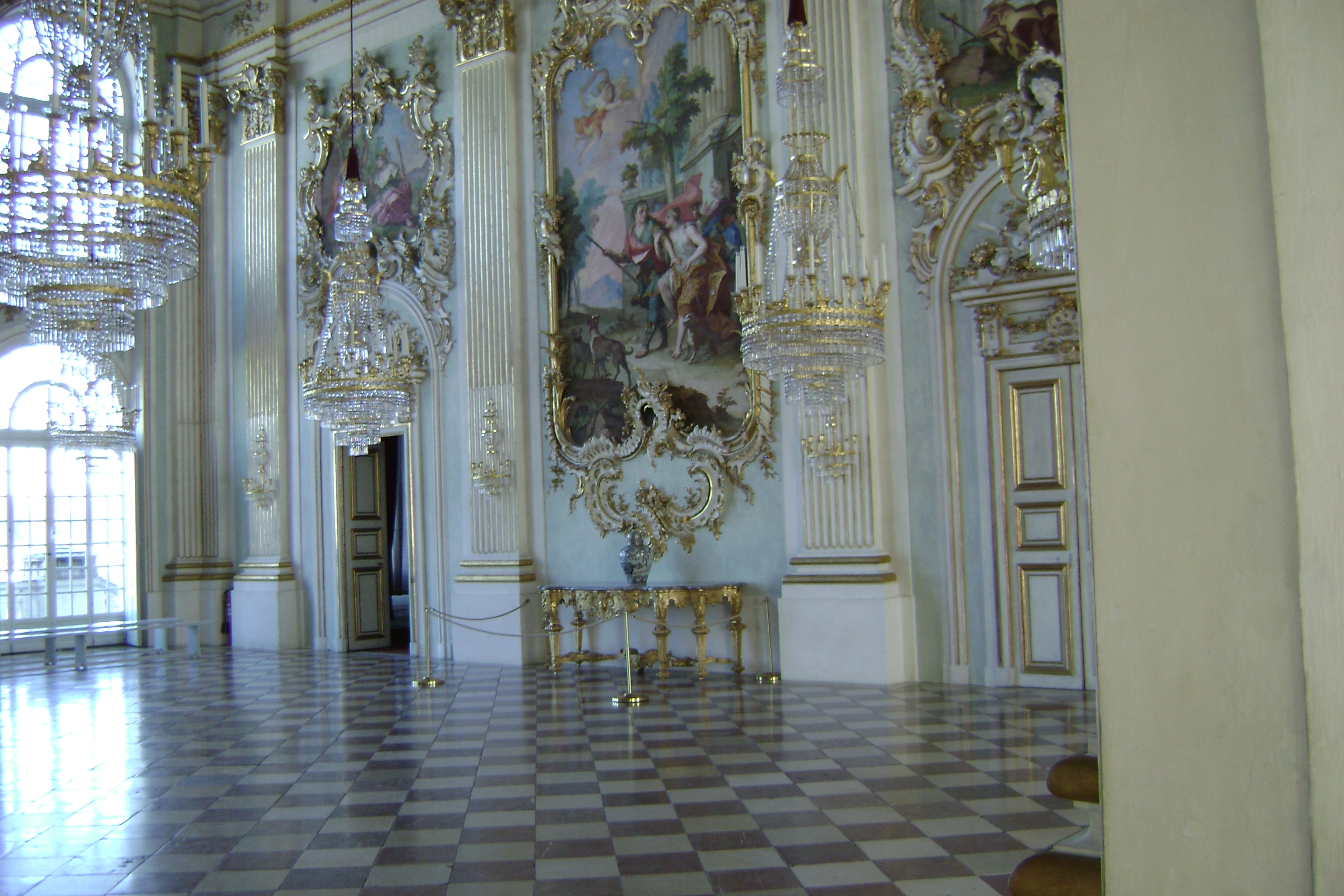 nymphenburg_chandeliers2